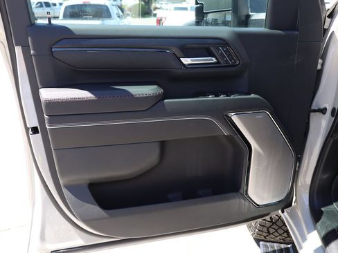 New 2026 GMC Sierra 2500 AT4X AWD/4WD image 10