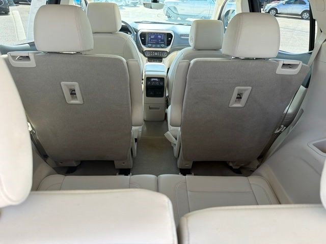 Used 2020 GMC Acadia Denali w/ Technology Package FWD image 19