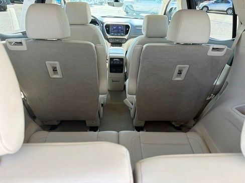 Used 2020 GMC Acadia Denali w/ Technology Package FWD image 19