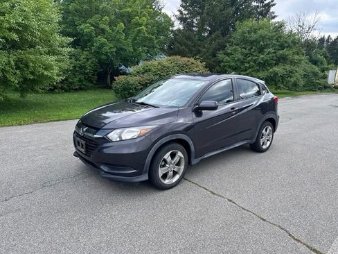 Used 2016 Honda HR-V LX image 7