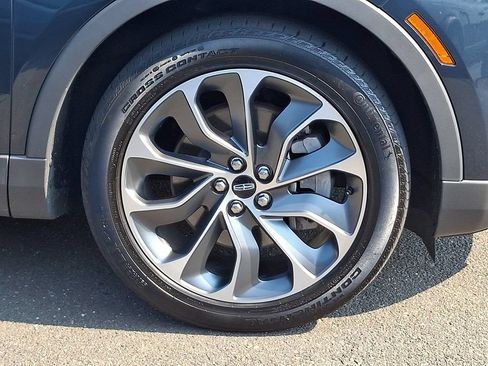 Used 2022 Lincoln Nautilus Reserve AWD/4WD image 8
