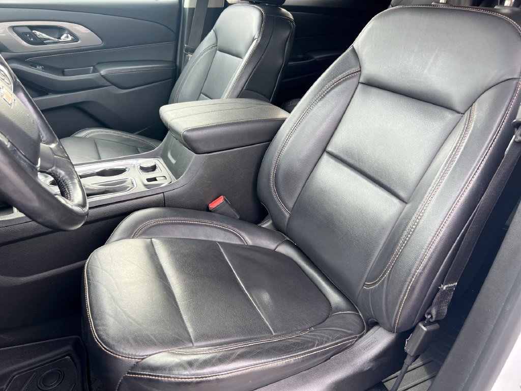 Used 2019 Chevrolet Traverse LT w/ LT Premium Package AWD/4WD image 20