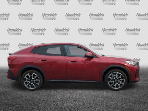 Used 2025 BMW X2 xDrive28i image 11