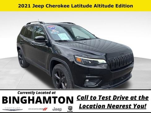 Used 2021 Jeep Cherokee Latitude Plus AWD/4WD image 1