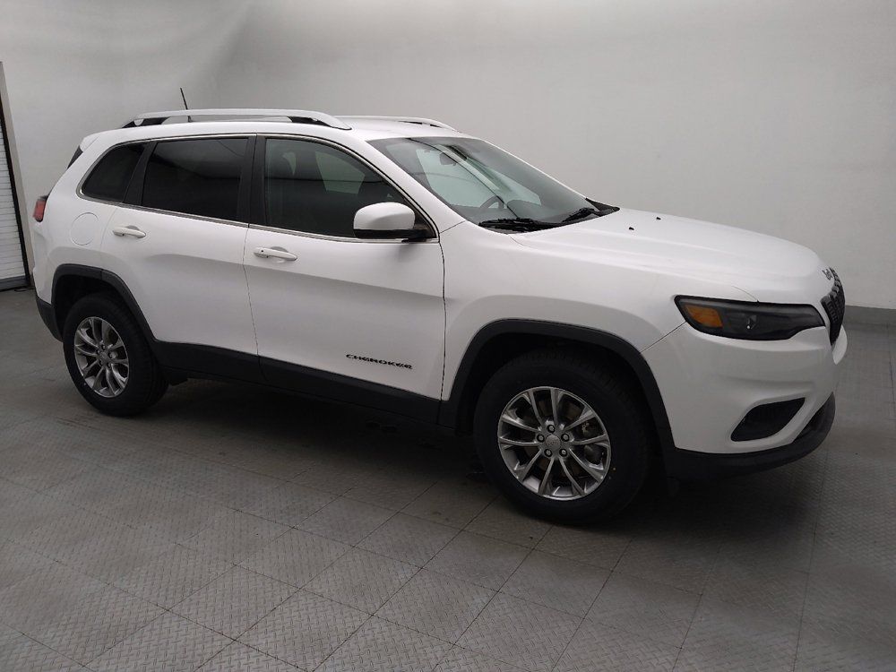 Used 2020 Jeep Cherokee Latitude Plus w/ Cold Weather Group AWD/4WD image 11