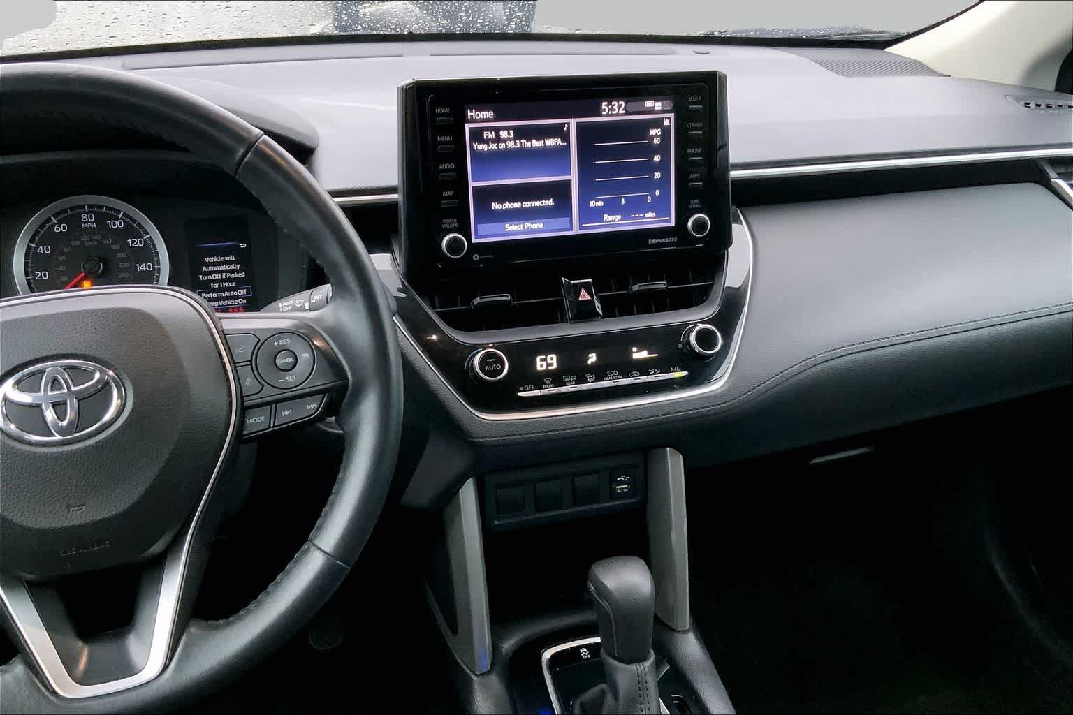 Used 2022 Toyota Corolla Cross LE FWD image 7