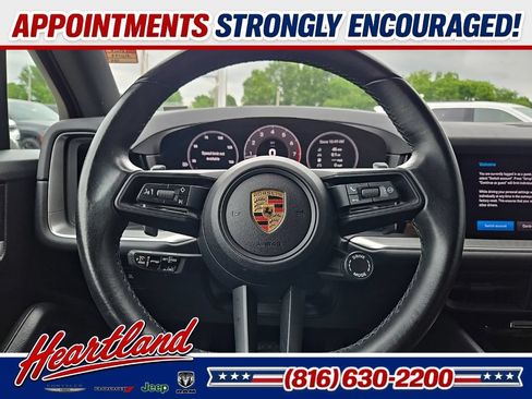 Used 2024 Porsche Cayenne w/ Premium Package AWD/4WD image 40