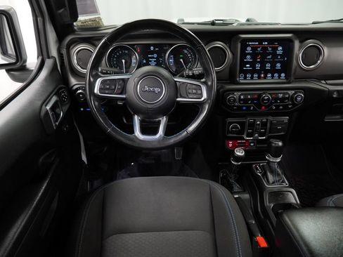 Used 2022 Jeep Wrangler Unlimited Rubicon 4xe w/ Dual Top Group AWD/4WD image 24