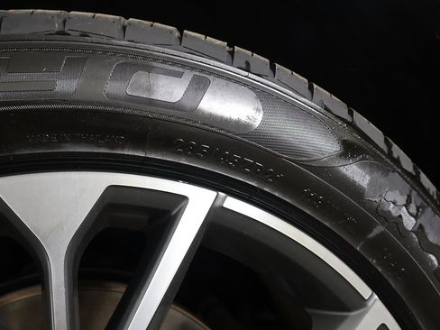 Used 2023 Audi Q8 Prestige w/ Prestige Package image 23