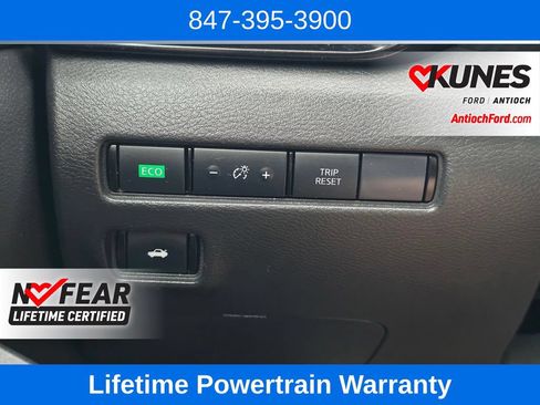 Used 2024 Nissan Sentra SV FWD image 29