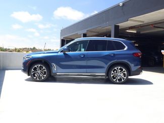 Used 2023 BMW X5 sDrive40i w/ Premium Package RWD video 2