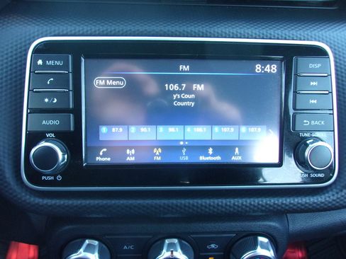 Used 2022 Nissan Kicks S image 22