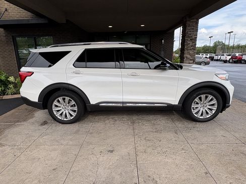 Used 2020 Ford Explorer Limited AWD/4WD image 5