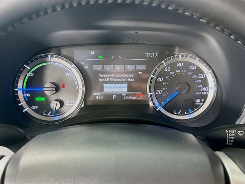 Certified 2025 Toyota Highlander XLE image 14