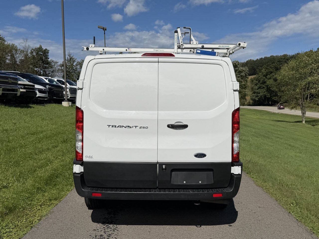 Used 2020 Ford Transit 250 Low Roof RWD image 4