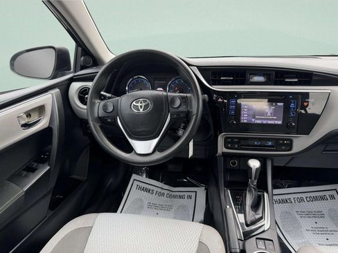 Used 2017 Toyota Corolla LE w/ Carpet Mat Package (TMS) FWD image 22