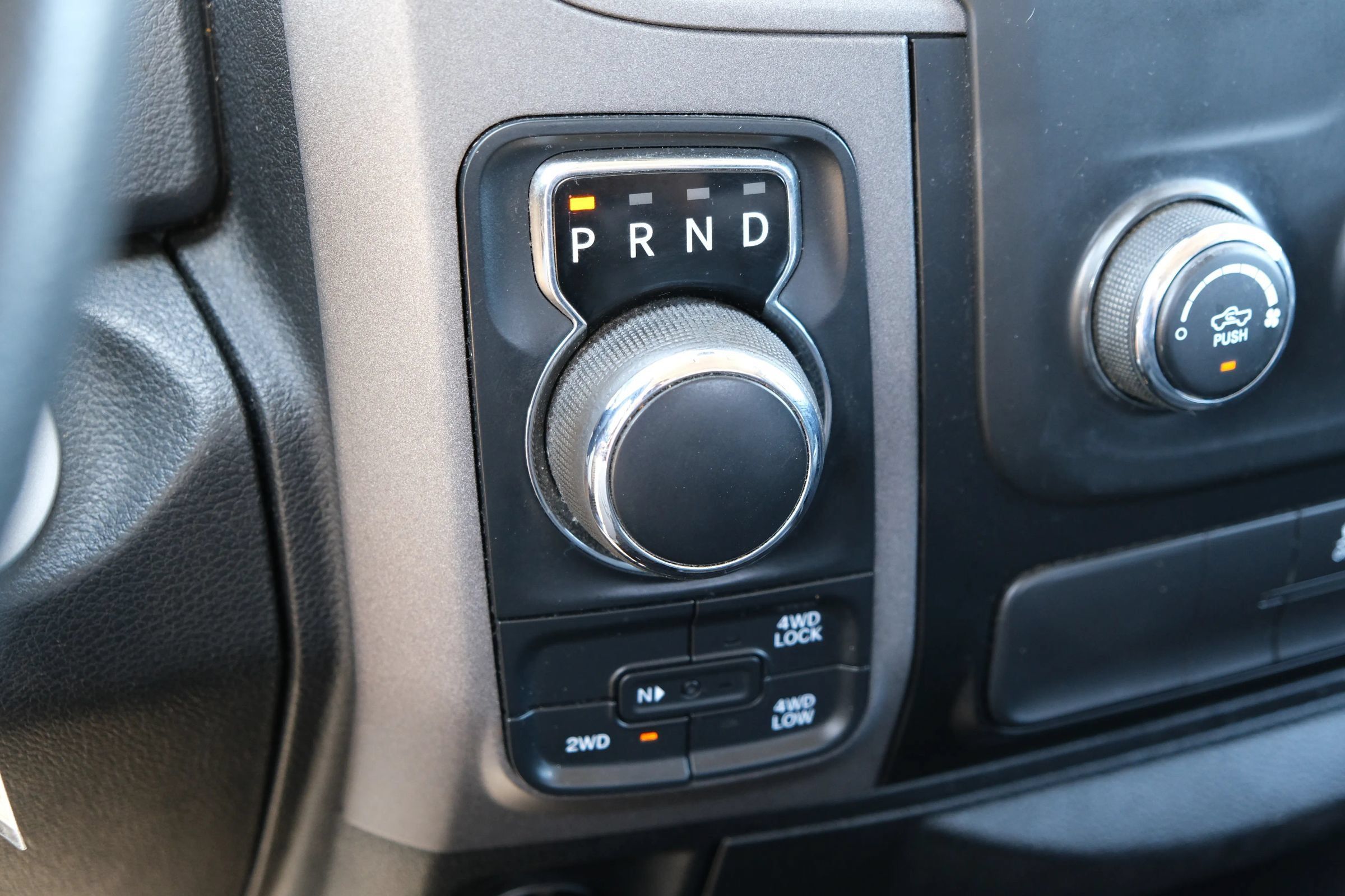 Used 2017 RAM 1500 Express AWD/4WD image 29