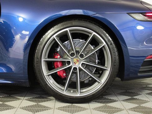 Used 2024 Porsche 911 Carrera S w/ Premium Package image 39