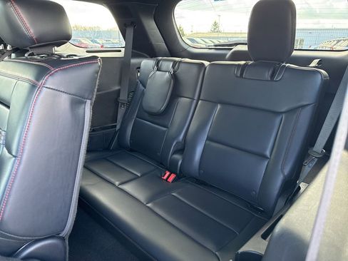 Used 2025 Ford Explorer ST-Line w/ ST-Line Street Pack image 20