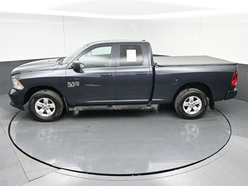 Used 2019 RAM 1500 Express image 28