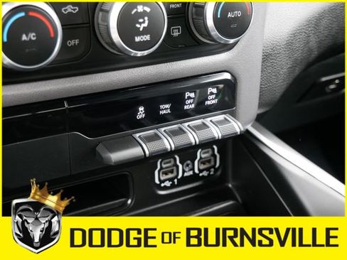 Used 2022 RAM 1500 Big Horn AWD/4WD image 23