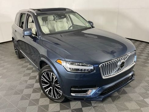 Certified 2025 Volvo XC90 T8 Plus w/ Protection Package Premier AWD/4WD image 44