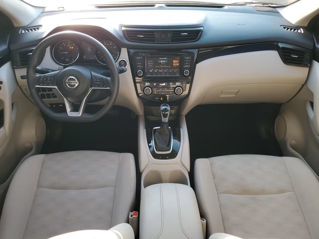 Used 2020 Nissan Rogue Sport SV FWD image 13