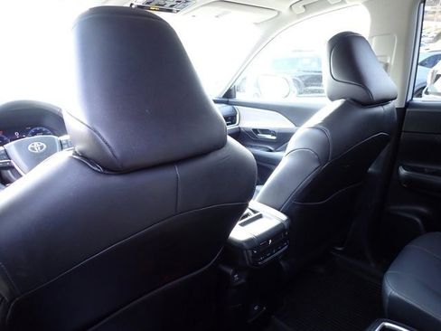 Used 2025 Toyota Grand Highlander Limited image 17