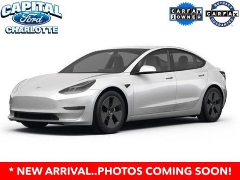 Used 2023 Tesla Model 3 Standard Range RWD image 2
