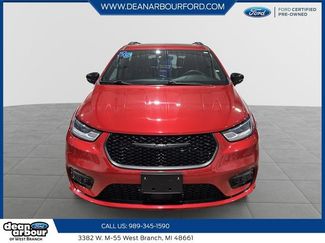 Used 2025 Chrysler Pacifica Limited FWD video 2
