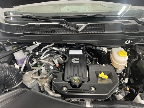 Used 2025 RAM 3500 Longhorn image 22