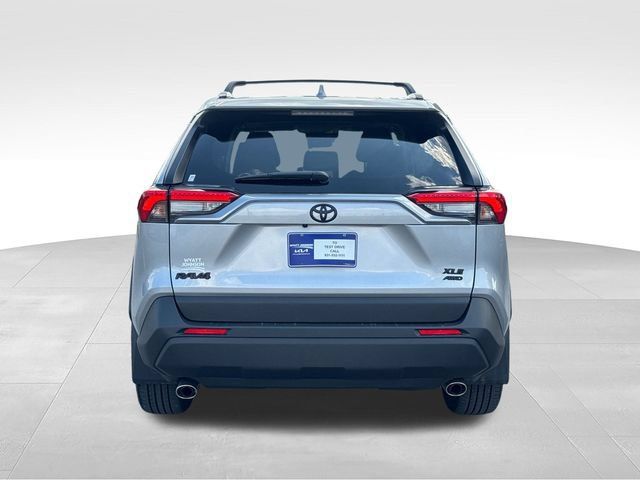 Used 2025 Toyota RAV4 XLE Premium w/ Weather Package AWD/4WD image 5
