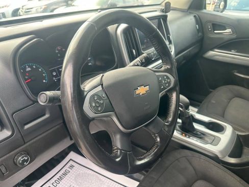 Used 2022 Chevrolet Colorado LT w/ Fleet Safety Package RWD image 12