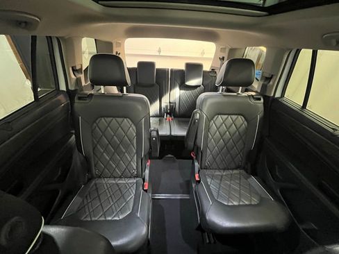 Certified 2024 Volkswagen Atlas SEL Premium R-Line AWD/4WD image 27