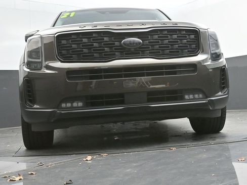Used 2021 Kia Telluride SX w/ SX Prestige Package image 29