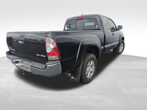 Used 2015 Toyota Tacoma 4x4 Access Cab V6 w/ SR5 Package image 4