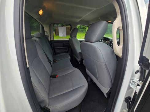 Used 2018 RAM 1500 Express w/ Express Value Package AWD/4WD image 19