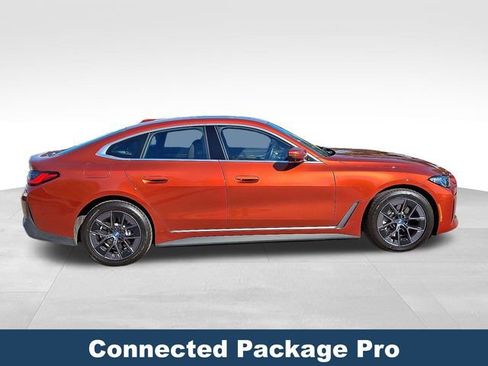 Used 2022 BMW i4 eDrive40 w/ Premium Package image 9