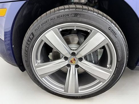 Used 2026 Porsche Macan AWD/4WD image 31