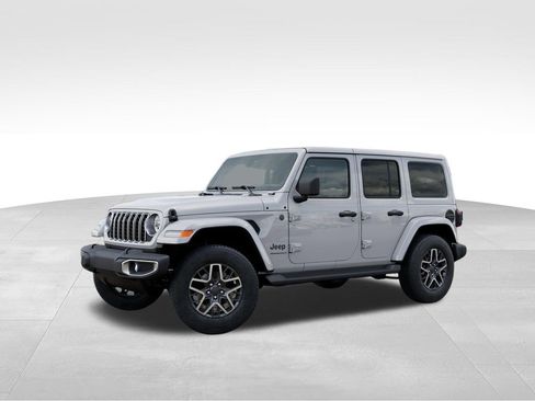 Used 2025 Jeep Wrangler Unlimited Sahara AWD/4WD image 3