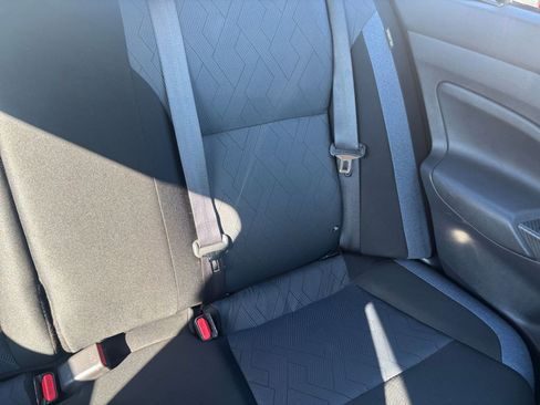 Used 2025 Nissan Versa SV image 35