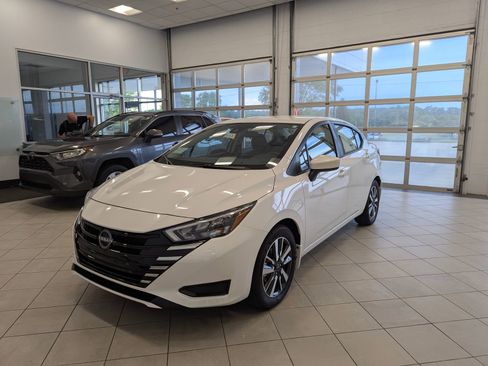 New 2025 Nissan Versa SV w/ Trunk Package image 6