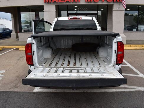 Used 2020 Chevrolet Colorado W/T RWD image 39