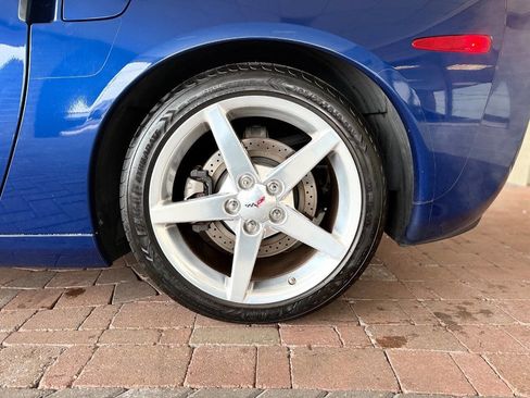 Used 2005 Chevrolet Corvette Coupe w/ Preferred Equipment Group image 18