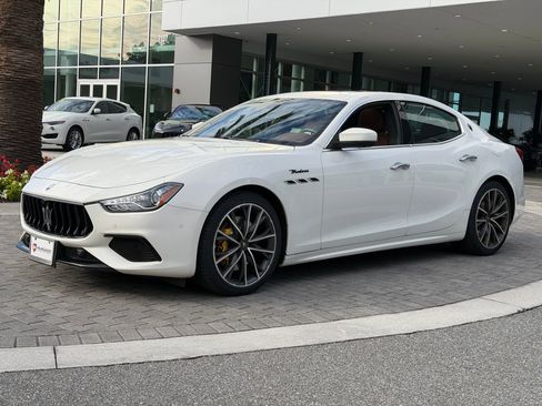 Certified 2022 Maserati Ghibli Modena Q4 image 7