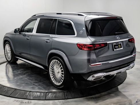 Used 2024 Mercedes-Benz Maybach GLS 600 4MATIC image 14