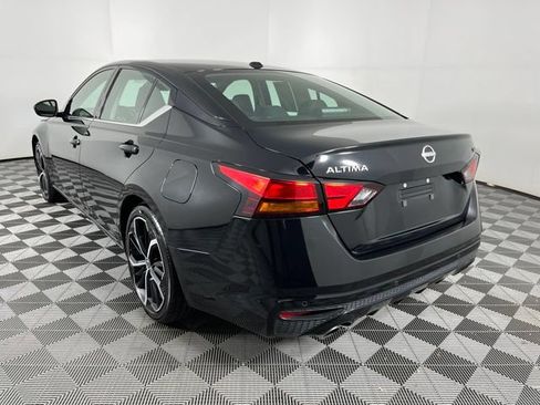 Used 2024 Nissan Altima 2.5 SR FWD image 8