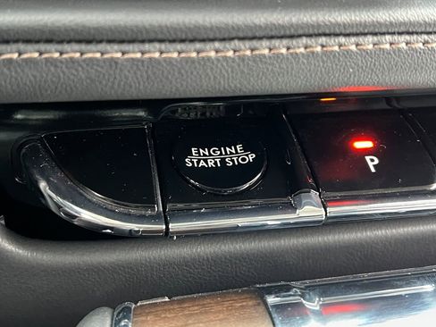 Used 2025 Lincoln Aviator Reserve image 30