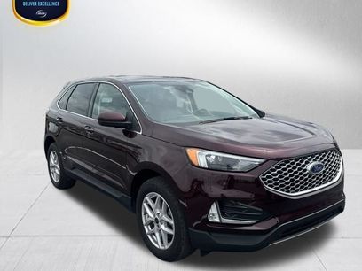 Used 2024 Ford Edge SEL w/ Convenience Package
