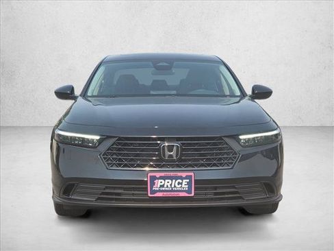 Used 2025 Honda Accord SE image 8